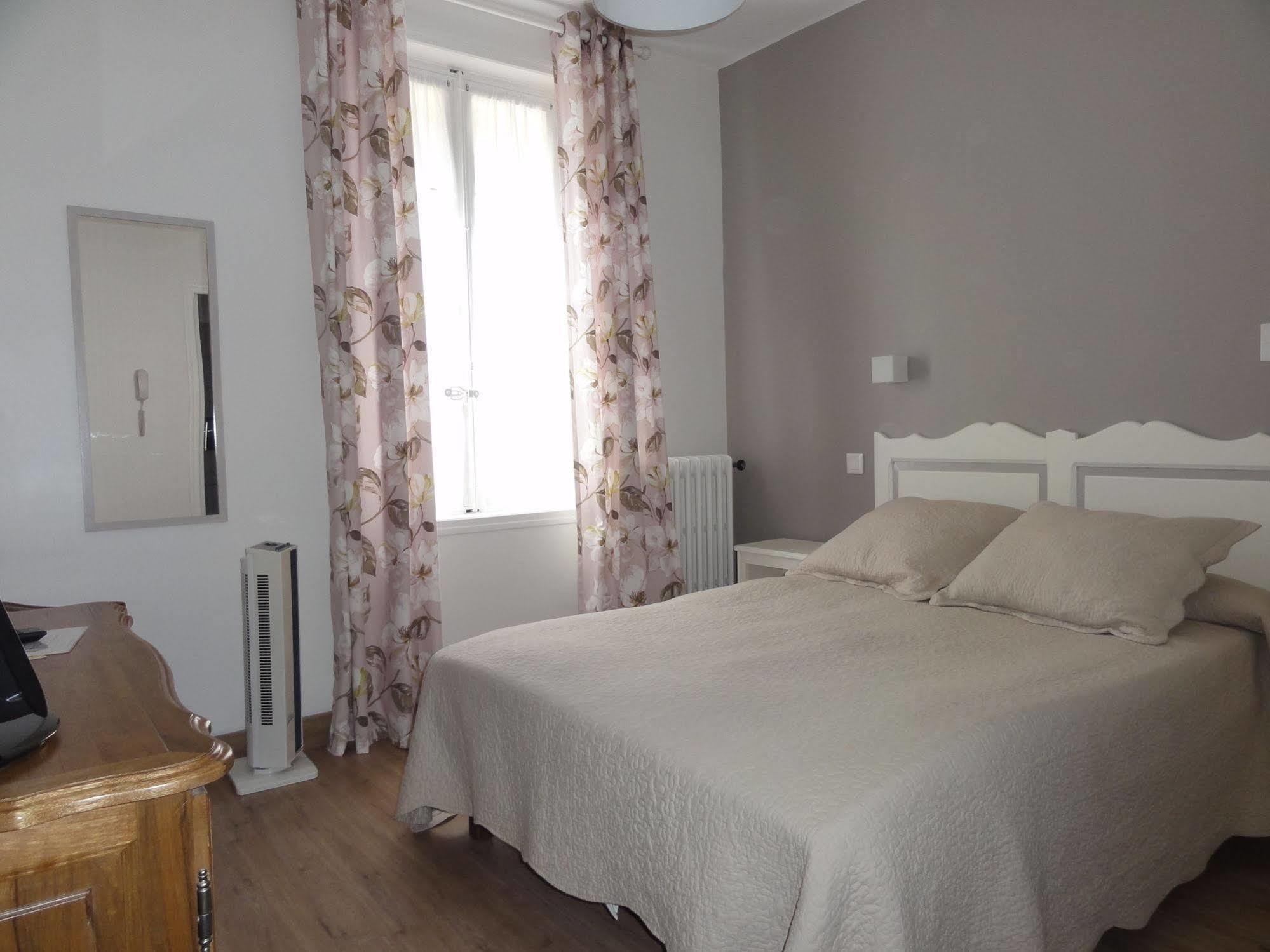 Les Echevins Hotel Tarascon Kültér fotó