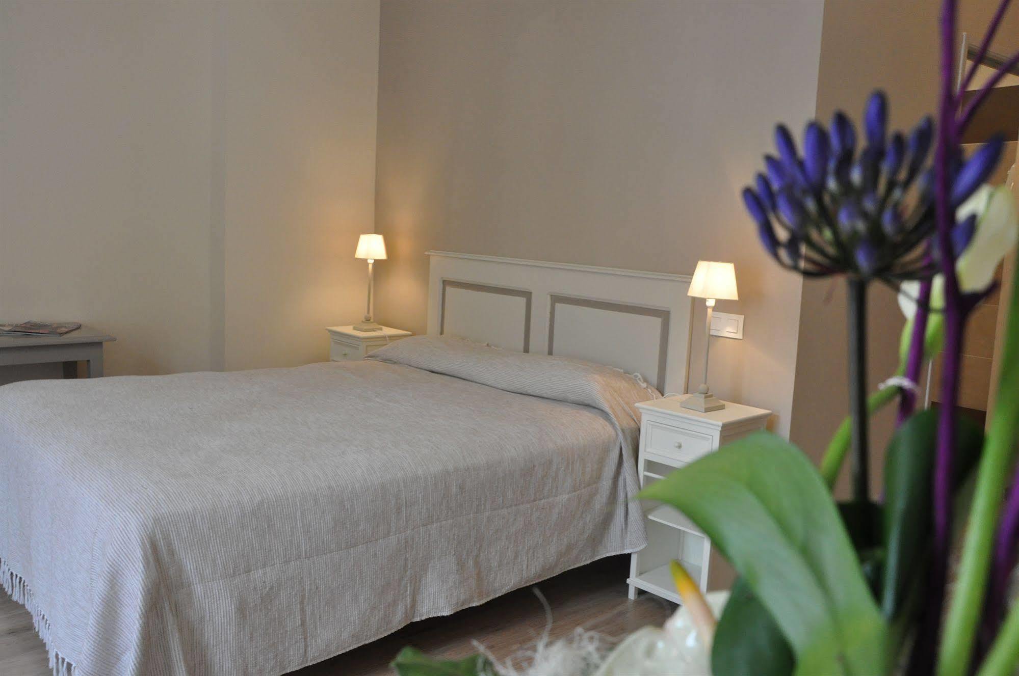Les Echevins Hotel Tarascon Kültér fotó